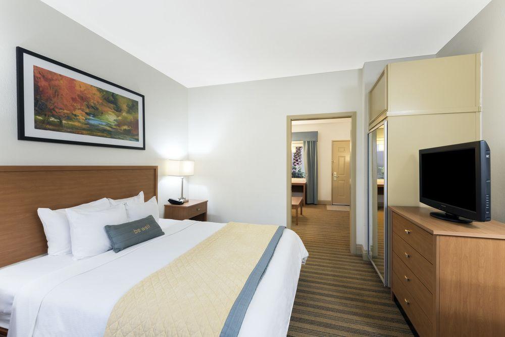 Comfort Suites Baton Rouge South I-10 Esterno foto